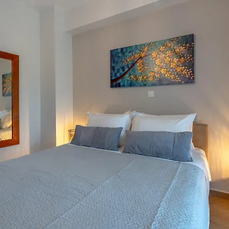 Semeli Art House 2 בית נופש
